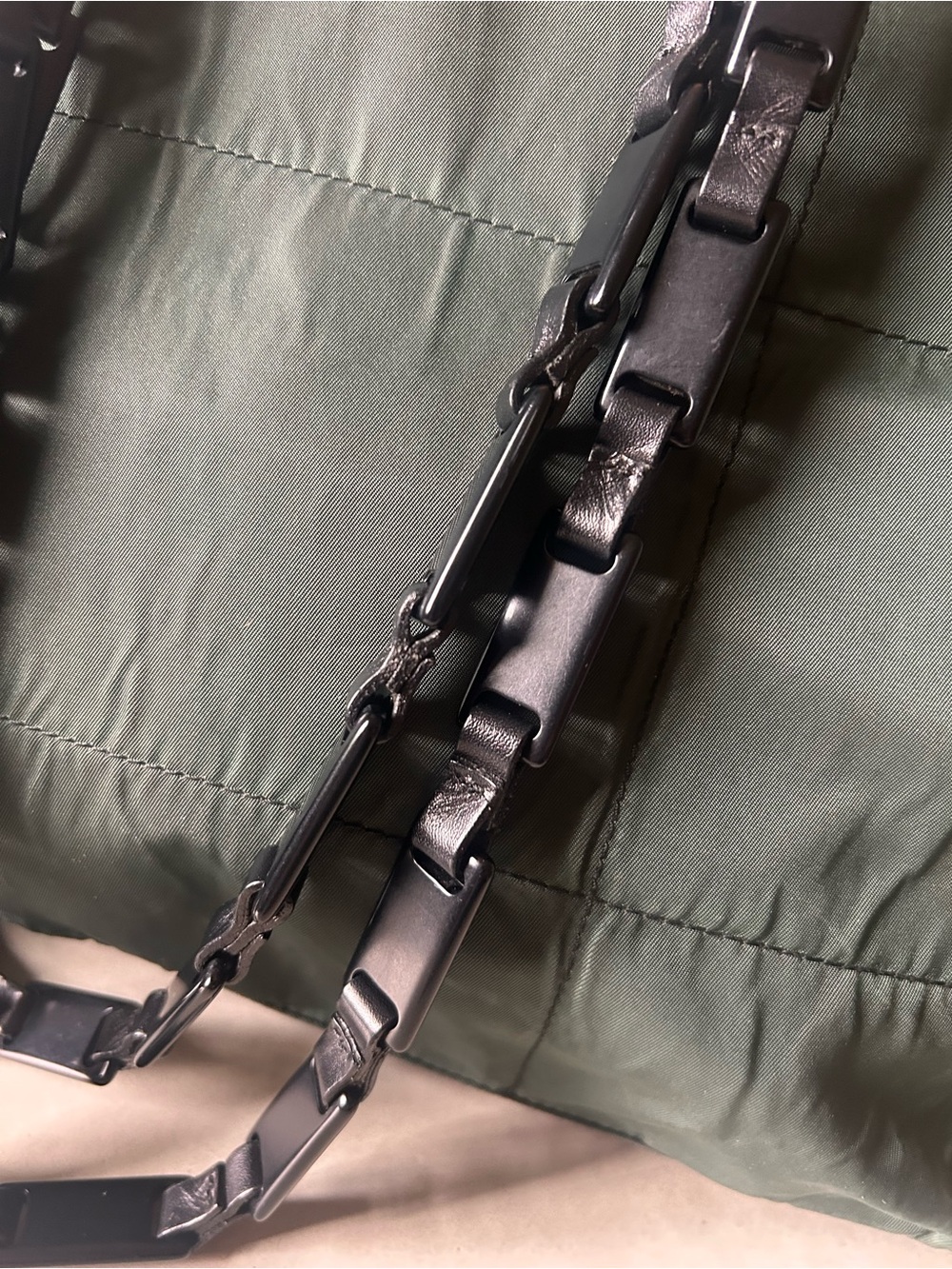 PRADA Shoulder Bag in Dark Green with Chain Strap - Picture 3 of 10